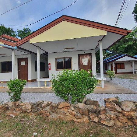 Pineapple Resort Ban Huai Thalaeng Phan Εξωτερικό φωτογραφία
