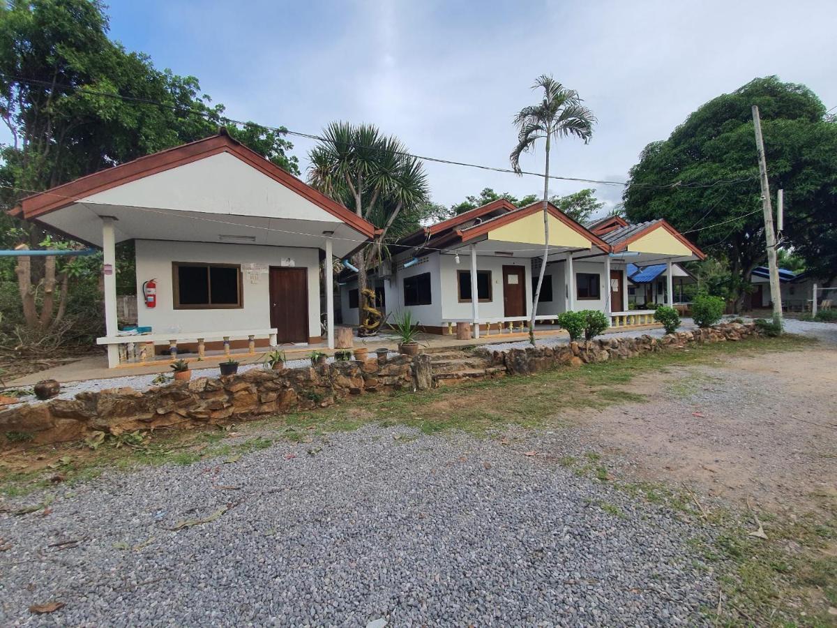 Pineapple Resort Ban Huai Thalaeng Phan Εξωτερικό φωτογραφία